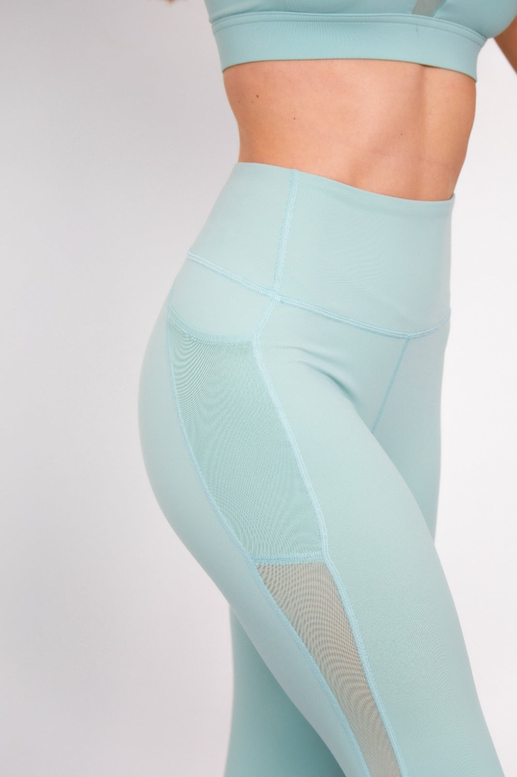 Legging Deportivo Bolsillo Lateral Transparente
